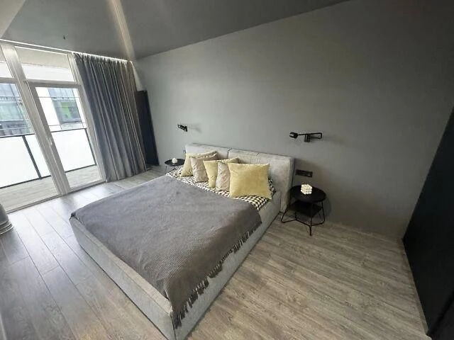 Продаж 3-кім.квартири 98.5 м² 7/10 проспект В.Чорновола 310.
