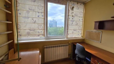 Квартира біля парку, метро Берестейська.