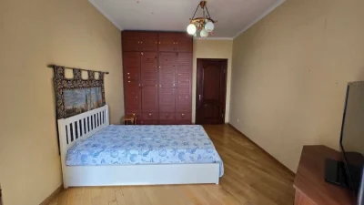 Квартира біля парку, метро Берестейська.