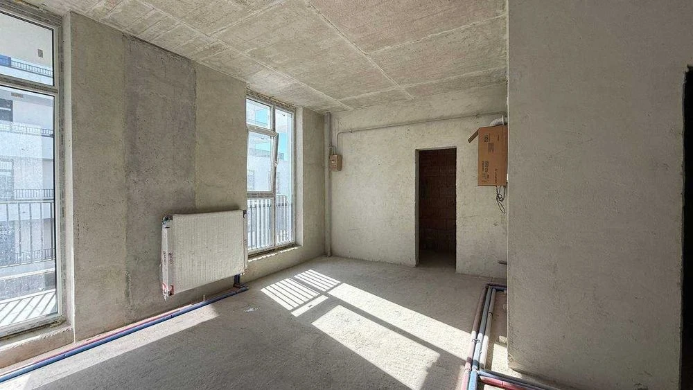 No commission, For sale 2-room apartment 82 sq m.\ Residential complex Avalon Magnol