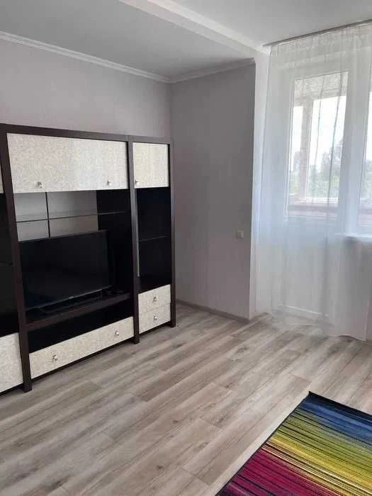 БЕЗ % СВОЯ 2 кім Ділова Тютюнника (Барбюса) Велика Васильків