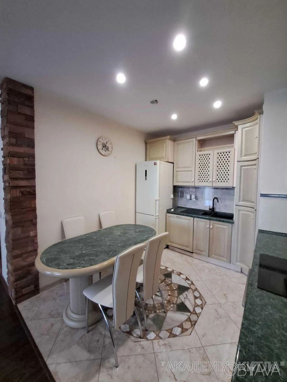 2-комнатная квартира, 82 м.кв.