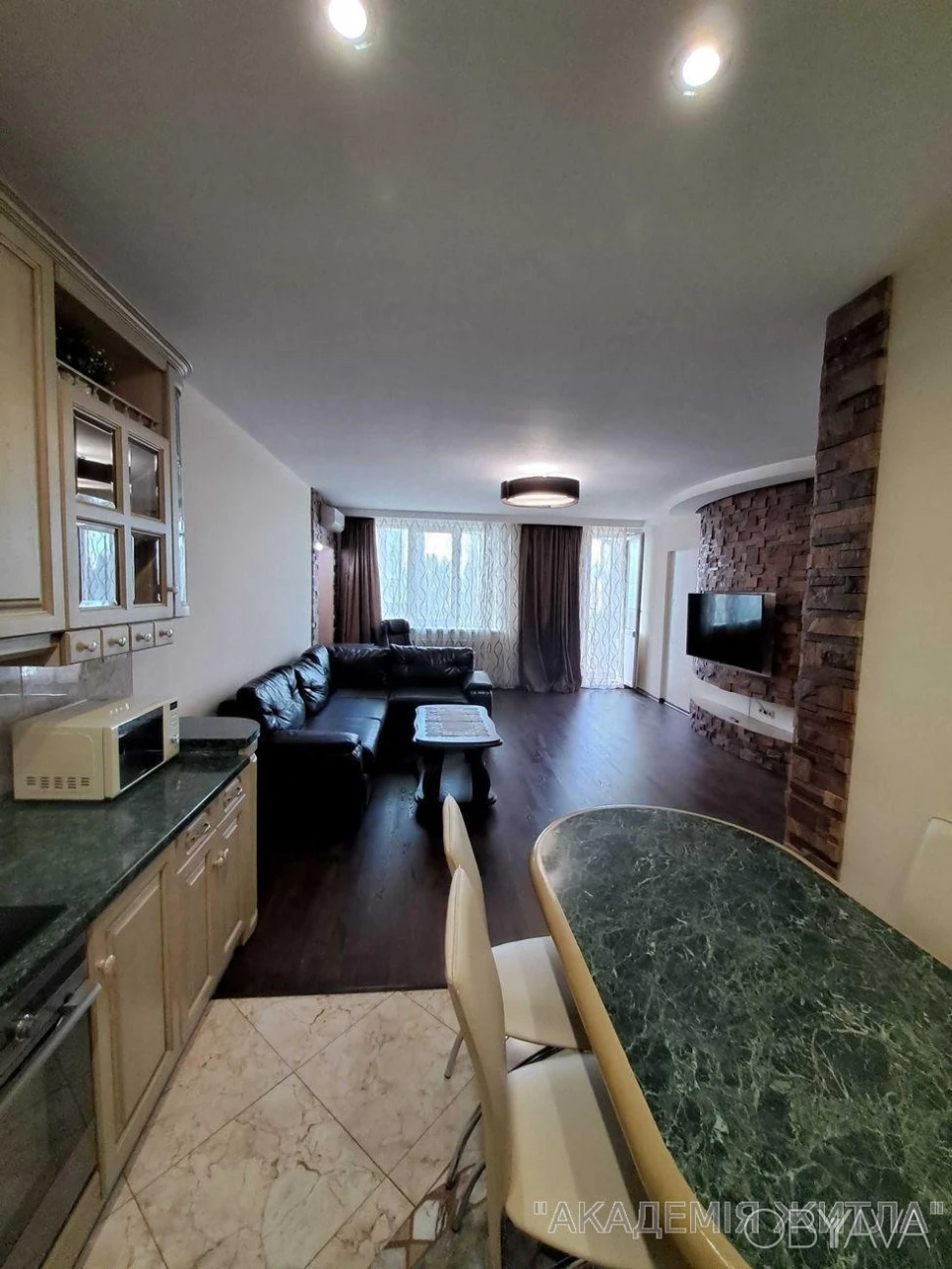2-комнатная квартира, 82 м.кв.