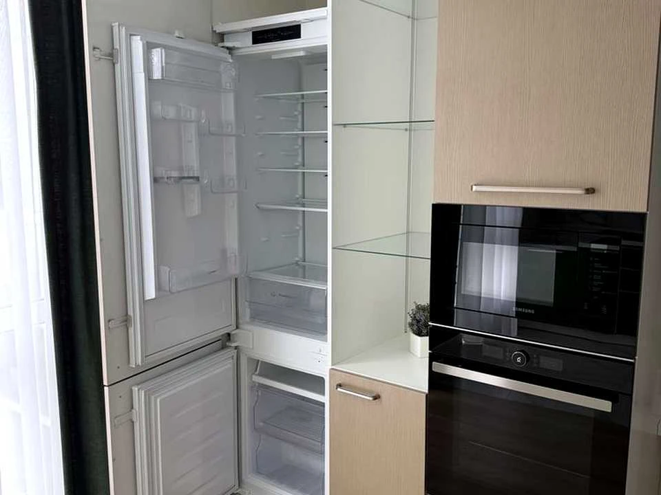 Квартира. Київ, Салютна вул., 2к