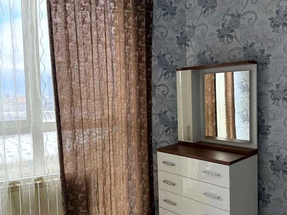 Квартира. Київ, Ділова вул. (Димитрова)
