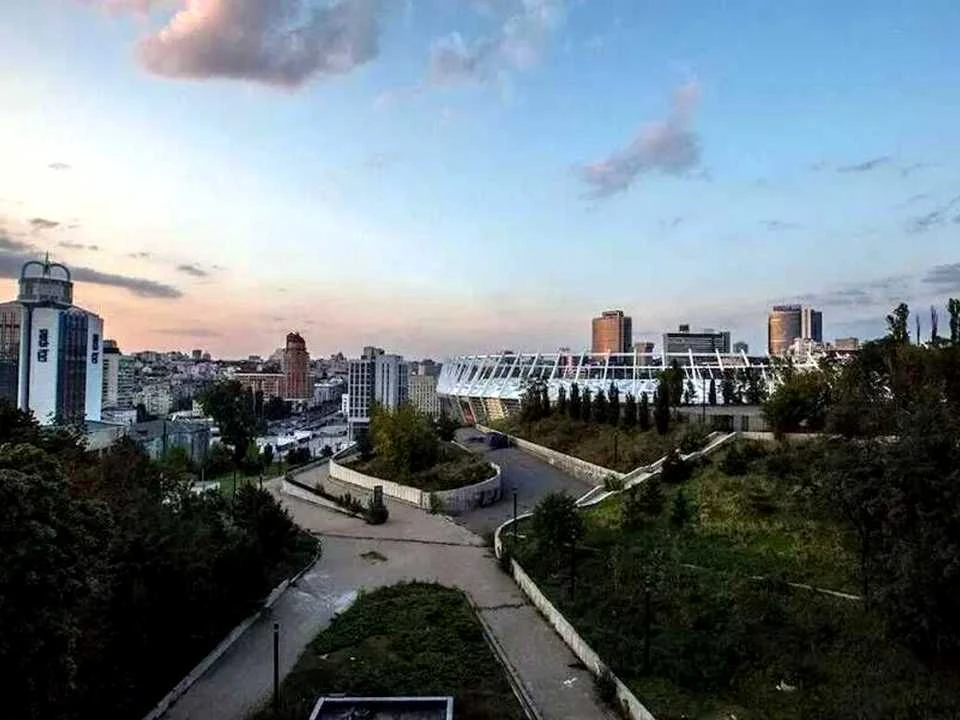 Квартира. Київ, Ділова вул. (Димитрова)