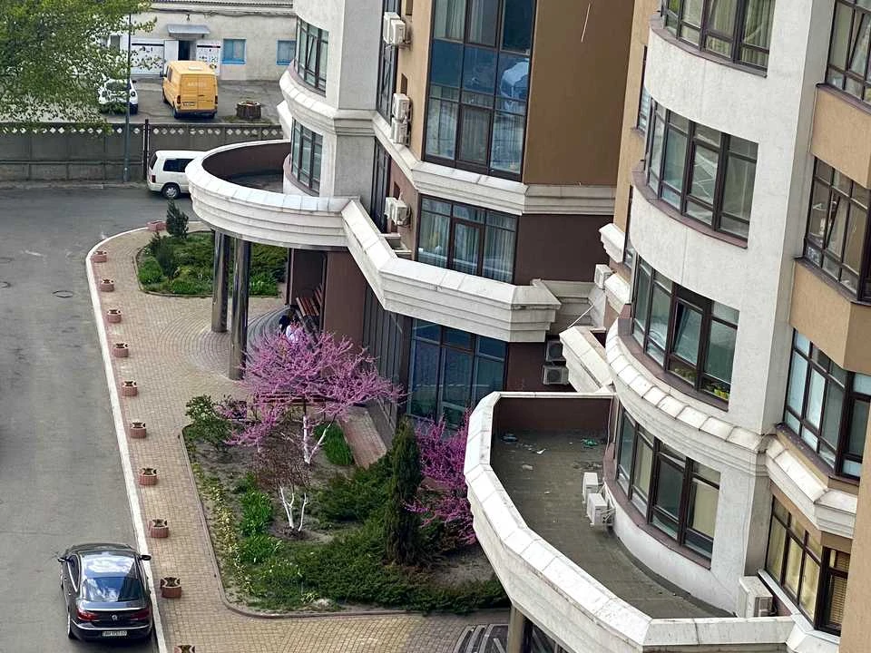 Квартира. Київ, Дегтярівська вул., 25а к