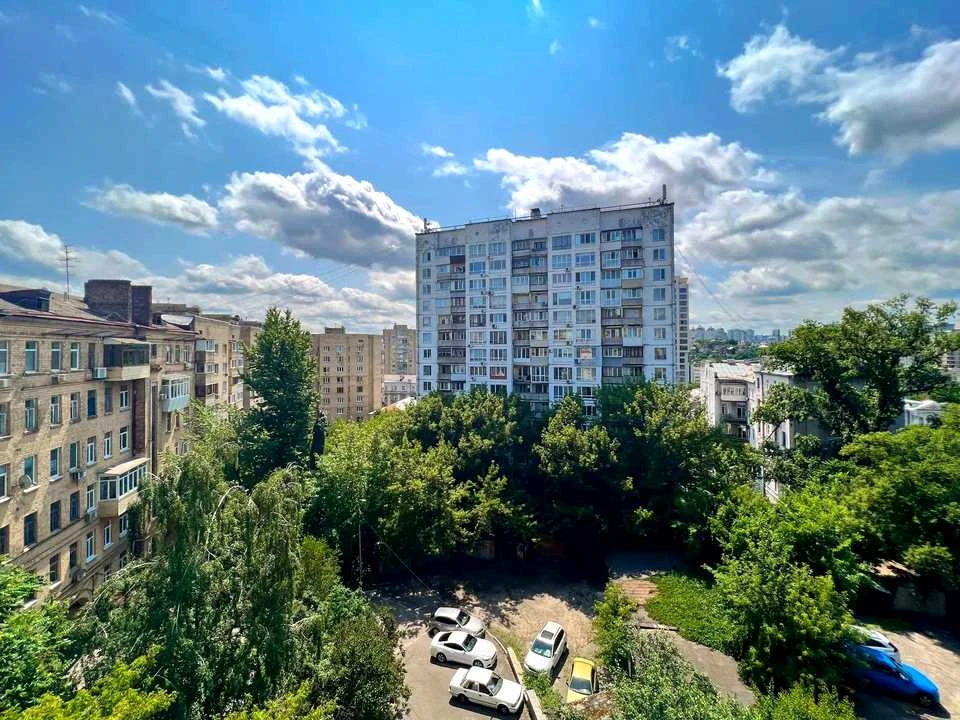 Квартира. Київ, Тарасівська вул.