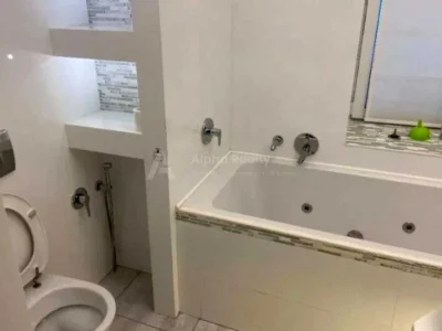Квартира. Київ, Олеся Гончара вул.