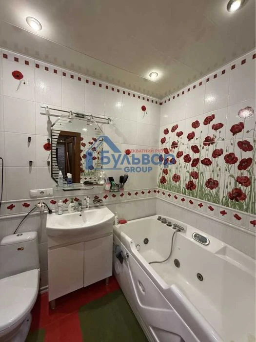 2к.квартира, Центральний р-н,цегла, котел, 60м2