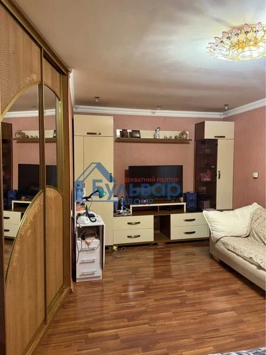 2к.квартира, Центральний р-н,цегла, котел, 60м2