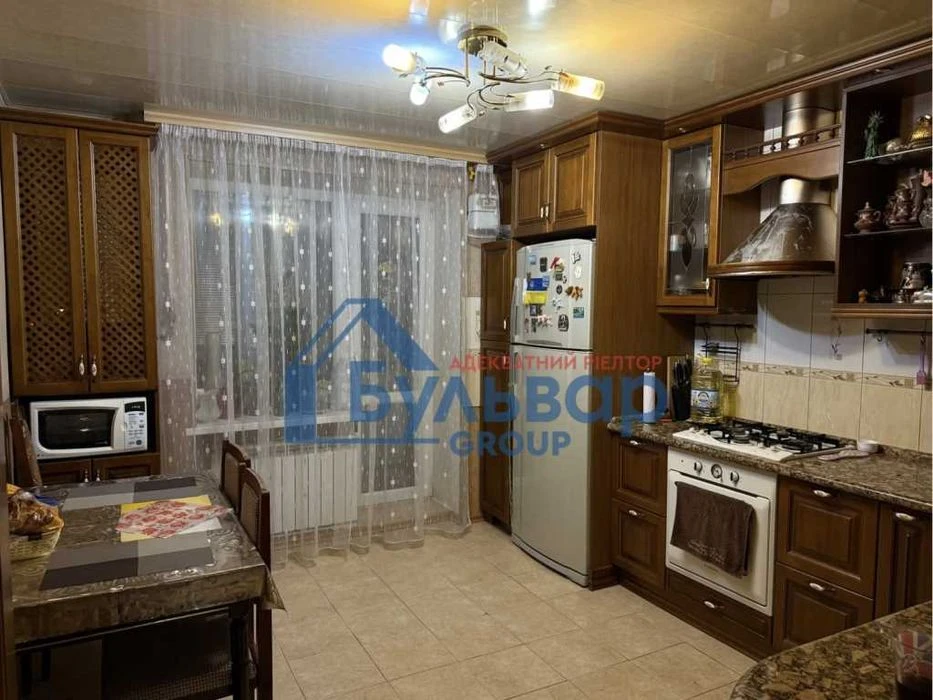 2к.квартира, Центральний р-н,цегла, котел, 60м2