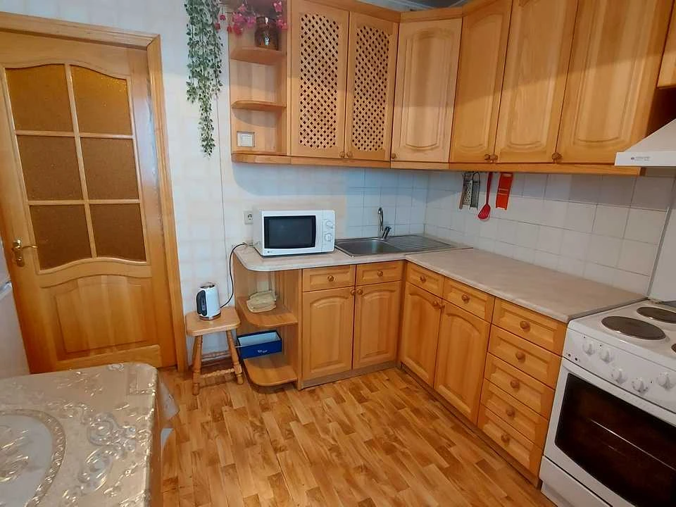 Квартира. Київ, Ревуцького вул.