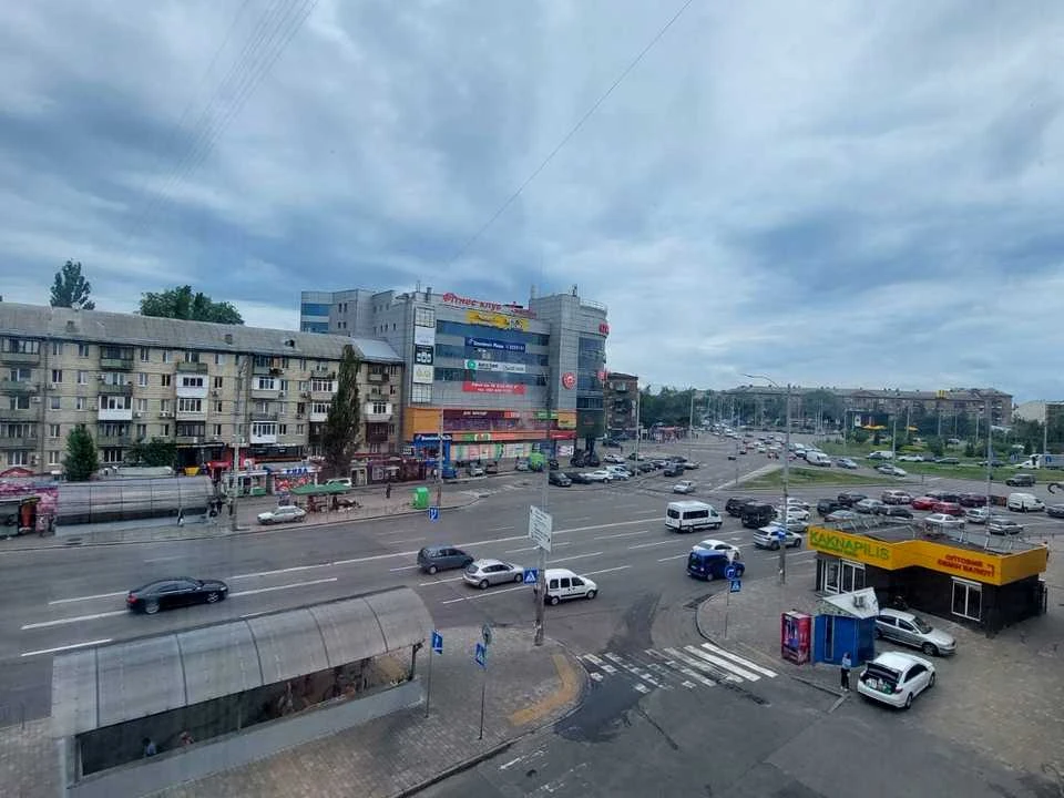 Квартира. Київ, Соборності просп. (Возз'єднання)