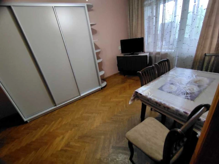 Квартира. Київ, Дарницький бульв.