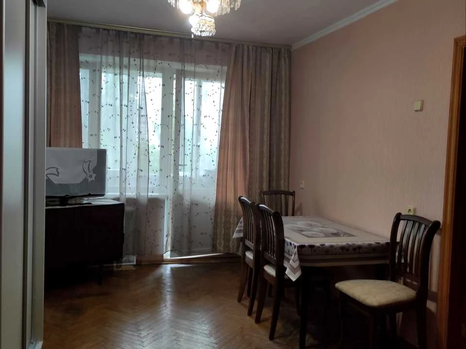 Квартира. Київ, Дарницький бульв.