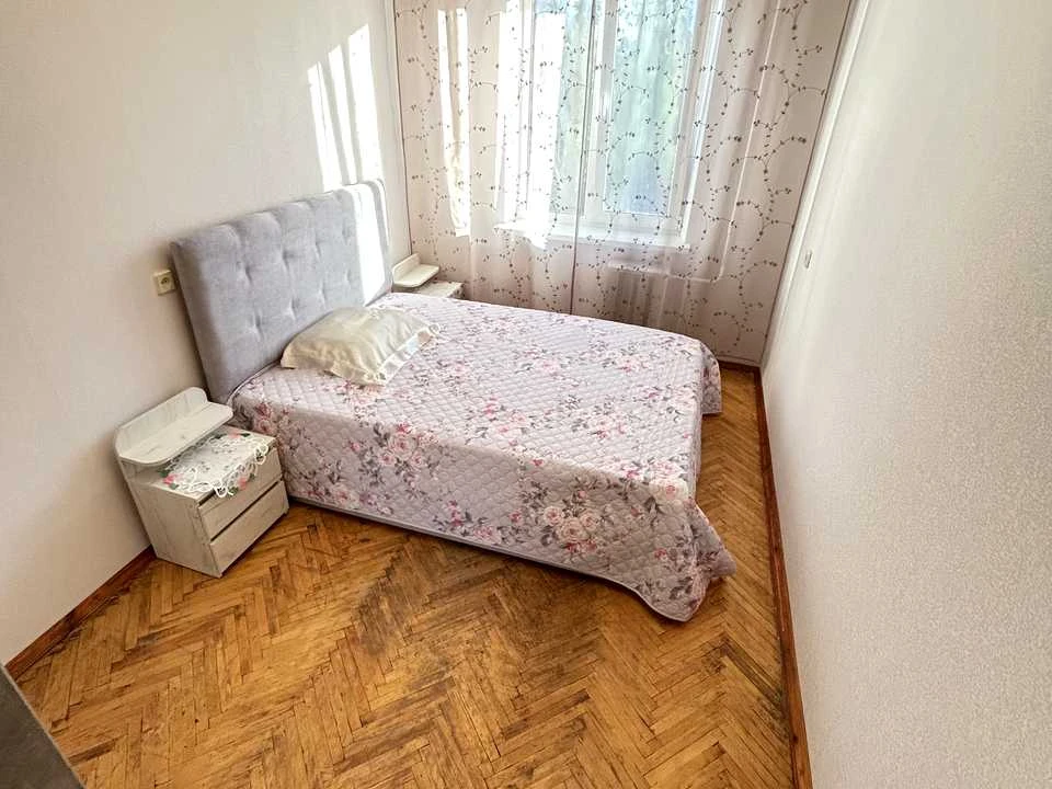 Квартира. Київ, Дарницький бульв.