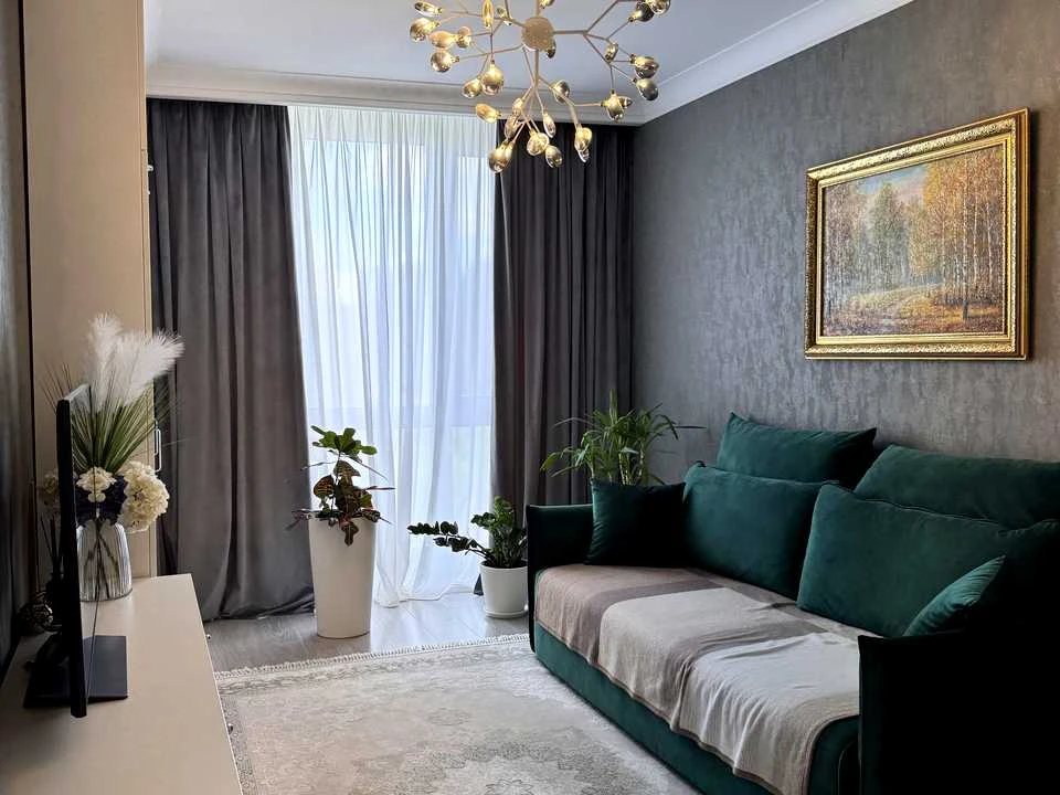 Квартира. Київ, Зарічна вул., 4 к