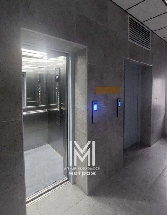 New, 2-bedroom apartment with a view in the Pavlovsky Quarter Center residential complex