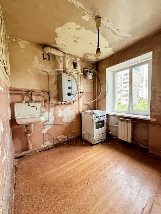 2-room apartment for sale at Degtyarivska, 11
