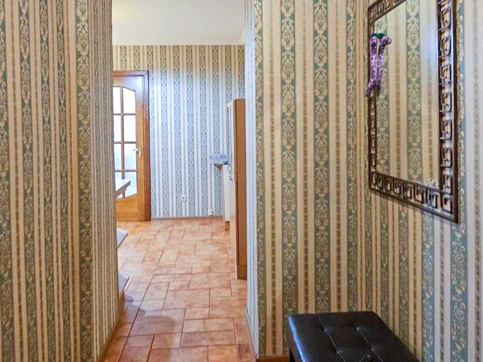 Квартира. Київ, Миколи Бажана просп.