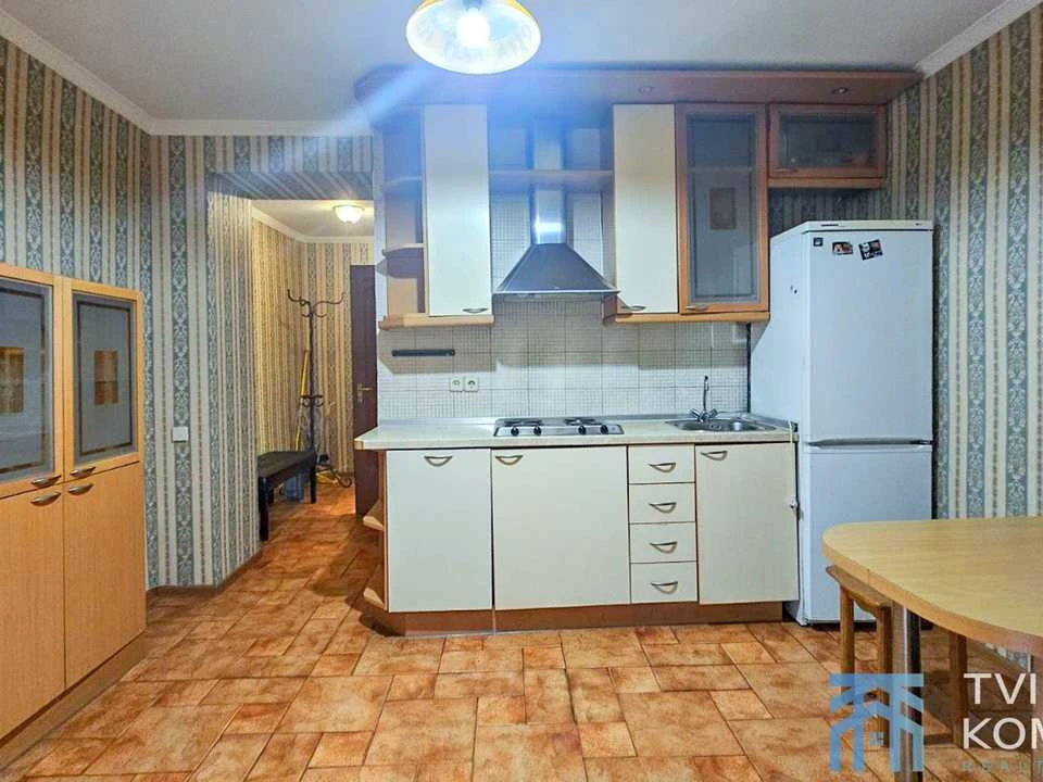 Квартира. Київ, Миколи Бажана просп.
