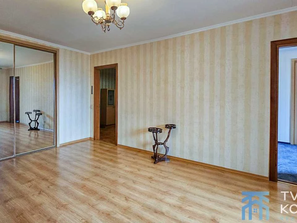 Квартира. Київ, Миколи Бажана просп.