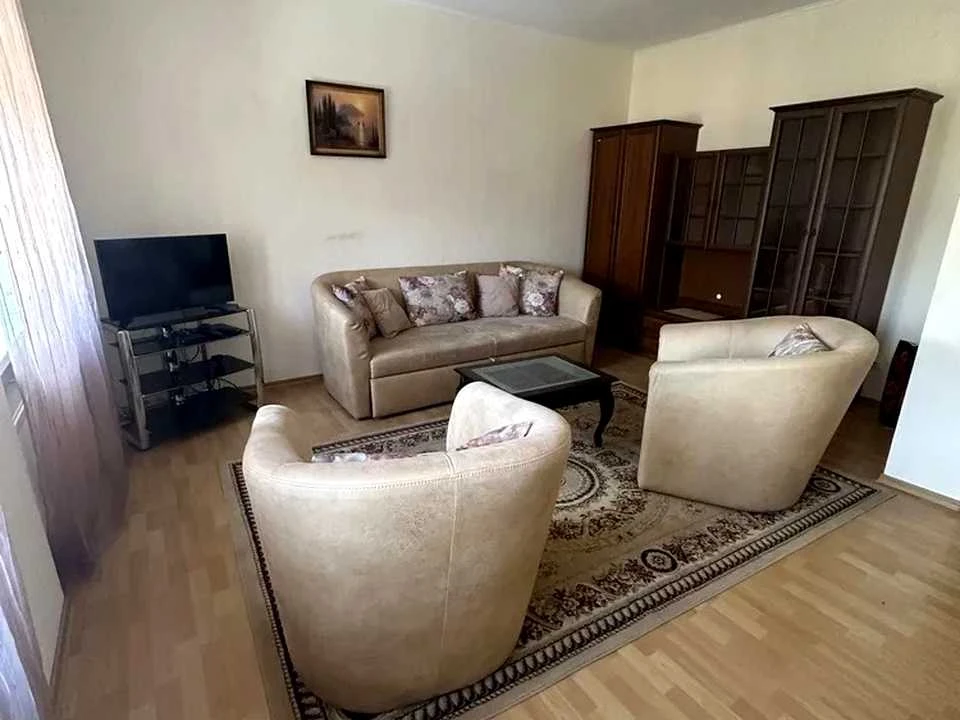 Квартира. Київ, Костянтинівська вул.