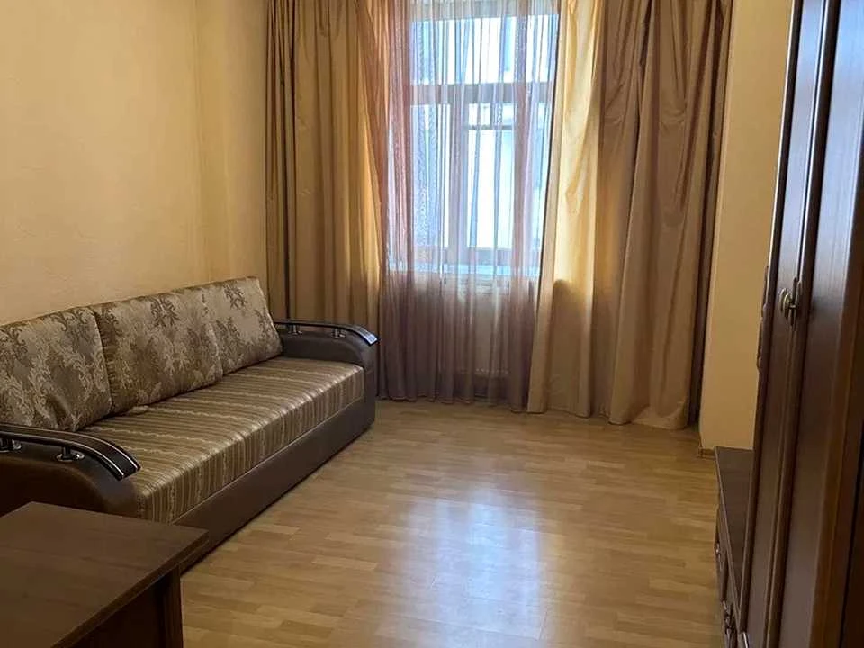 Квартира. Київ, Костянтинівська вул.