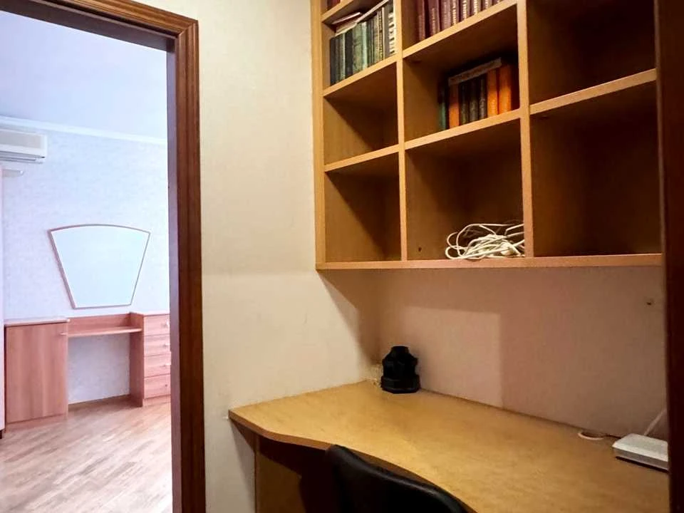 Квартира. Київ, Княжий Затон вул.