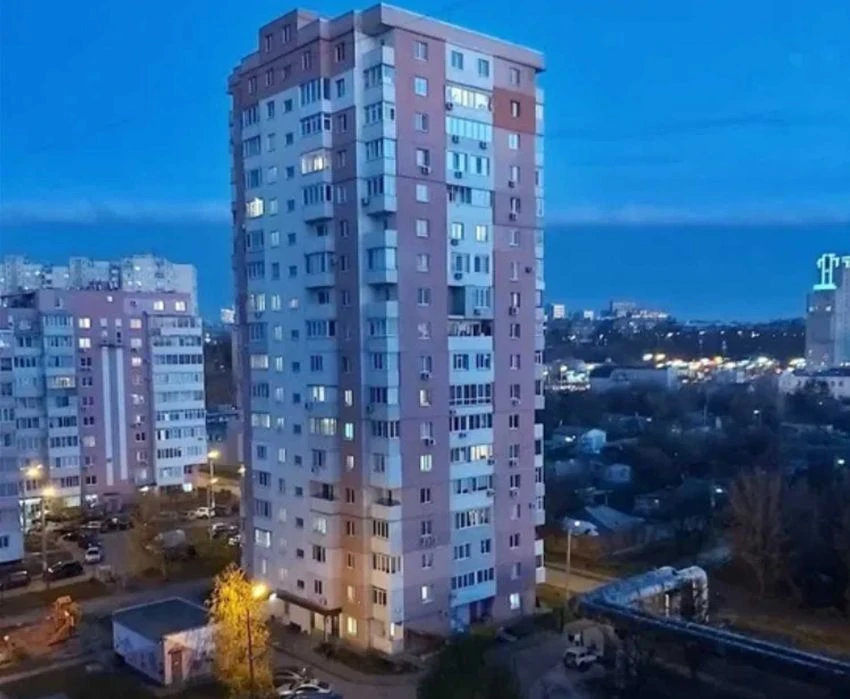 D1A For sale 2-room apartment, 3rd floor, Pink House residential complex, separate rooms