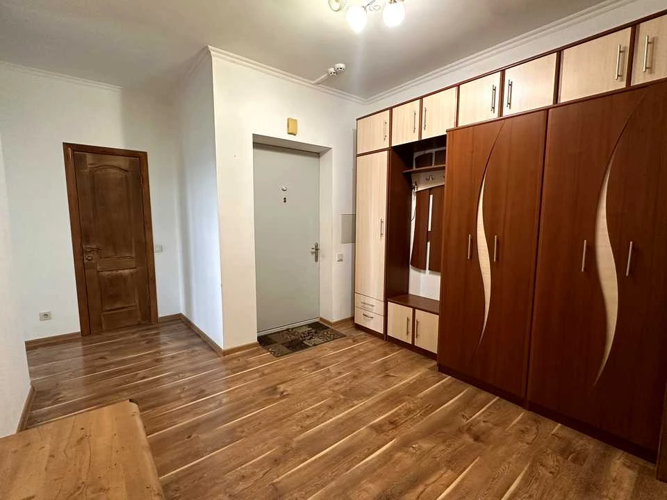 Квартира. Київ, Петра Калнишевського вул. (Михайла Майорова)
