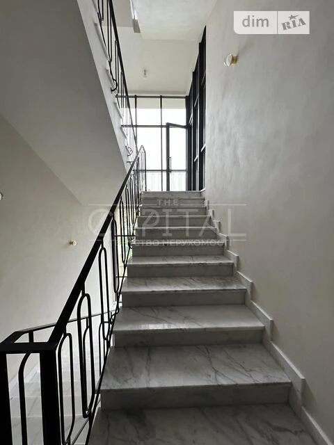 Sale of 2-room apartment 86 sq. m on Lukyanivskyi Avenue LUK'YANIVS