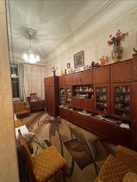 Продаж 2 кімн кв Михайла Омеляновича-Павленка Суворова Печер