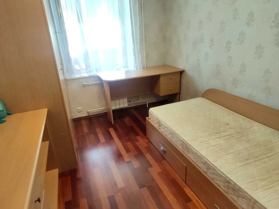 Квартира. Київ, Святошинська вул.