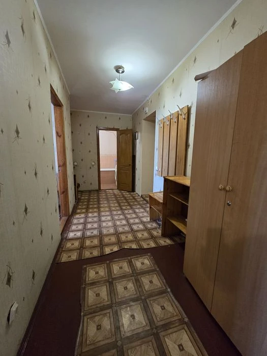 2-х кімнатна,вул.Вишняківська 5Б. станція метро Харківська