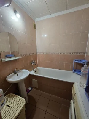 2-х кімнатна,вул.Вишняківська 5Б. станція метро Харківська