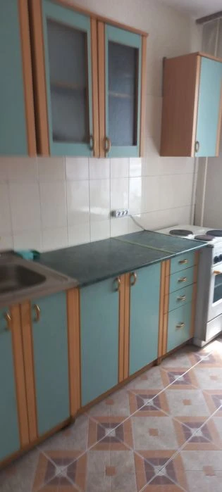 Оренда квартири Троєщина Бальзака велика однушка