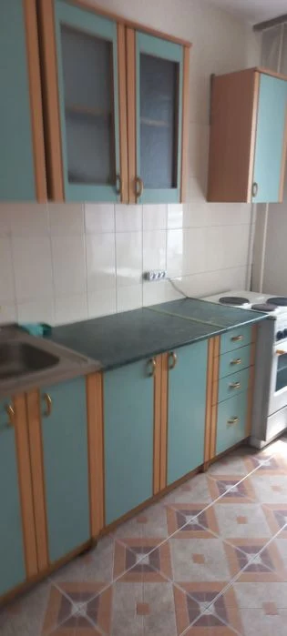 Оренда квартири Троєщина Бальзака велика однушка