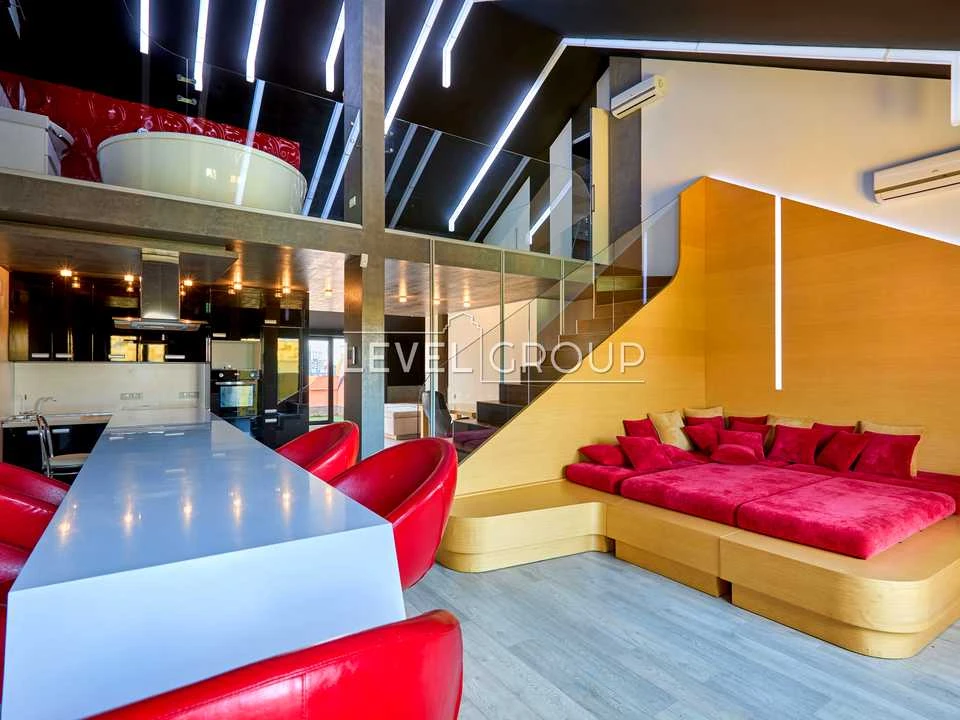 Квартира. Київ, Регенераторна вул., 4 к