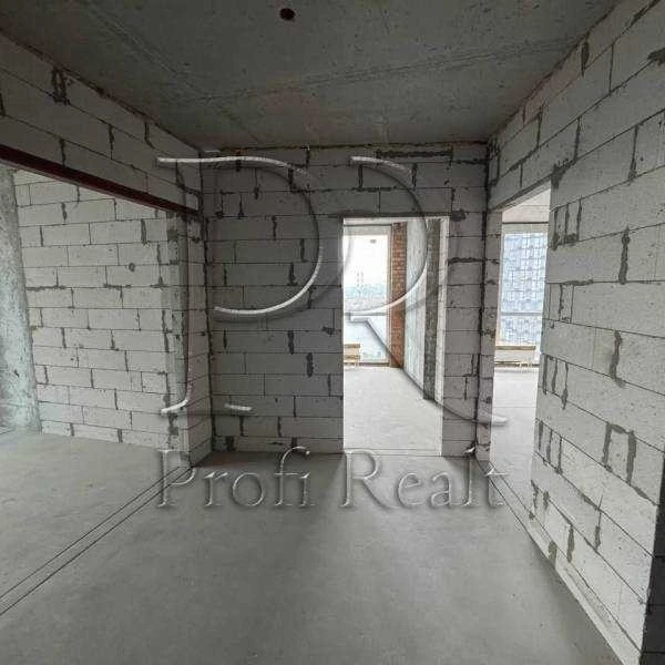 Продаж 2-кімнатної квартири 79 м², Причальна вул., 14