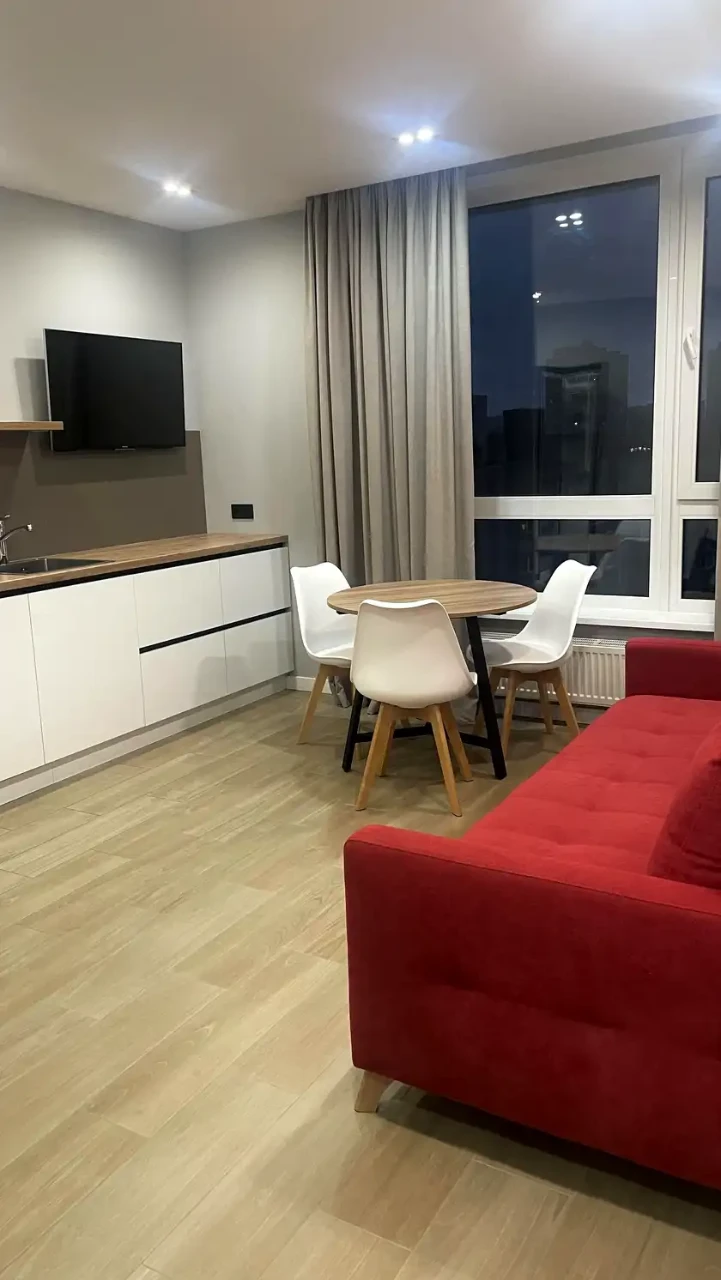 Продаж квартири 1-кімн. 44 м² 10/25 пов.
