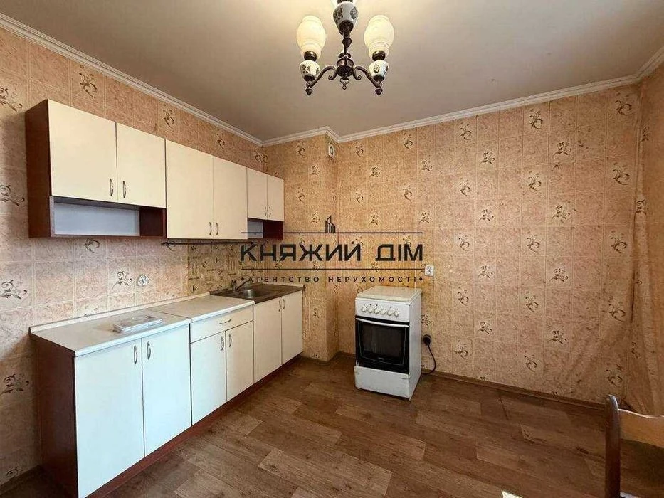 No commission! 3-room apartment for sale in Osokorky 2114764