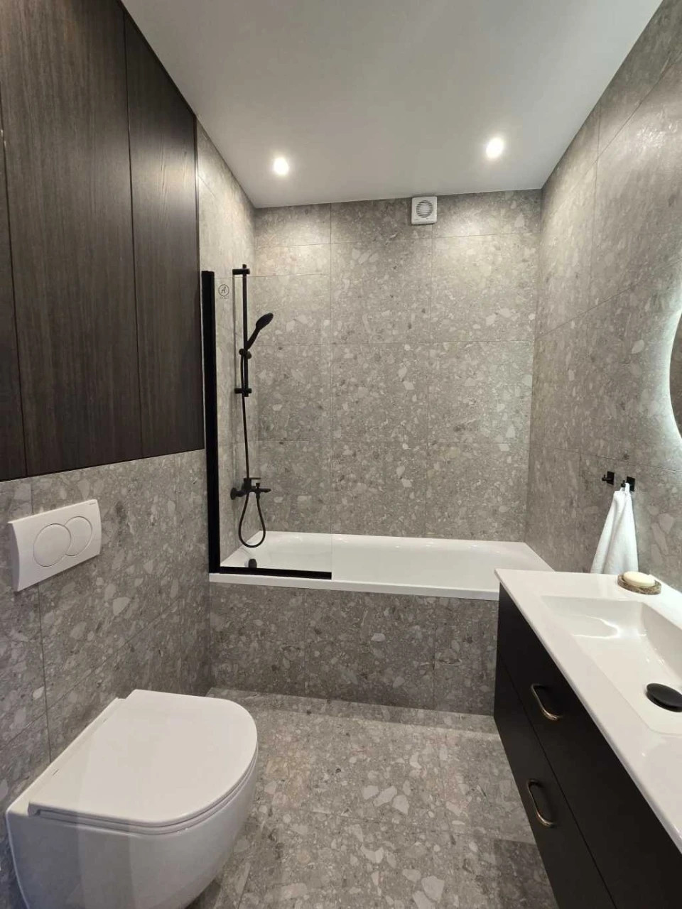 1-room apartment 40 m² for sale, 107, Metrologicheskaya street
