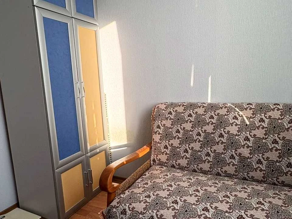 Apartment. Kharkiv, Akhsarova St.
