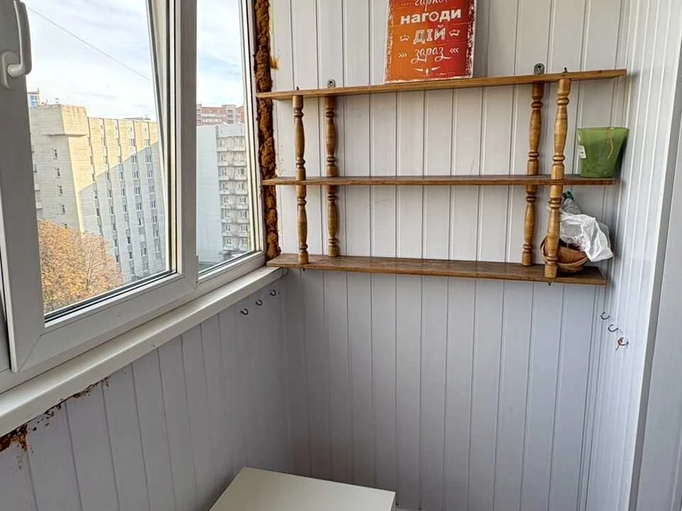 Apartment. Kharkiv, Akhsarova St.