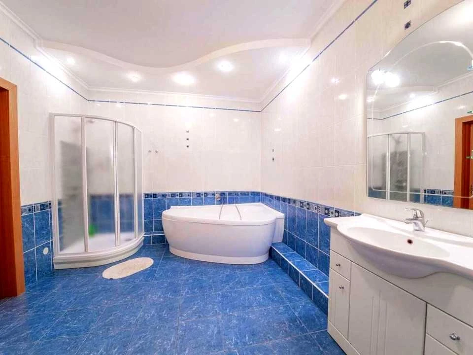 Квартира. Київ, Олександра Кониського вул., 28А-
