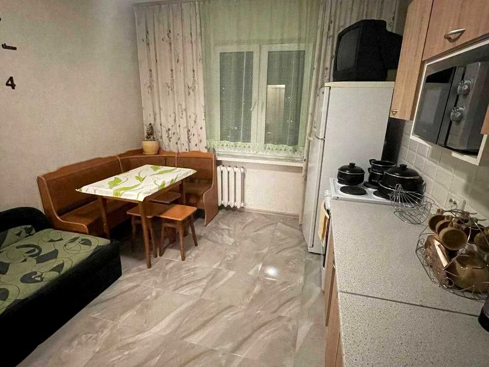Квартира. Київ, Бакинська вул.