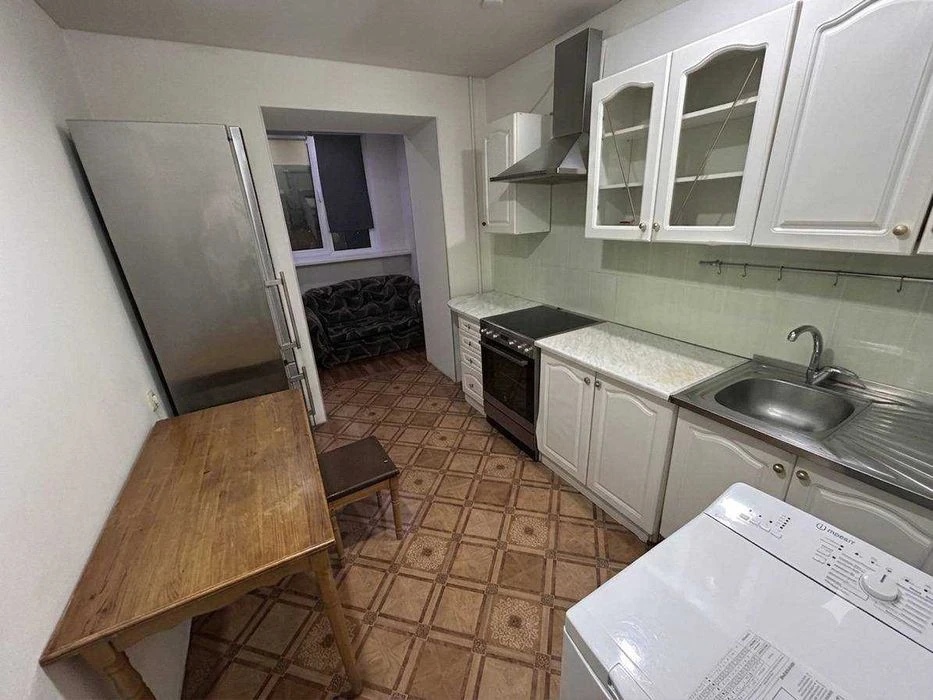 Продам 1 ком.кв.в кирпичном доме ул. Рабочая 160.
