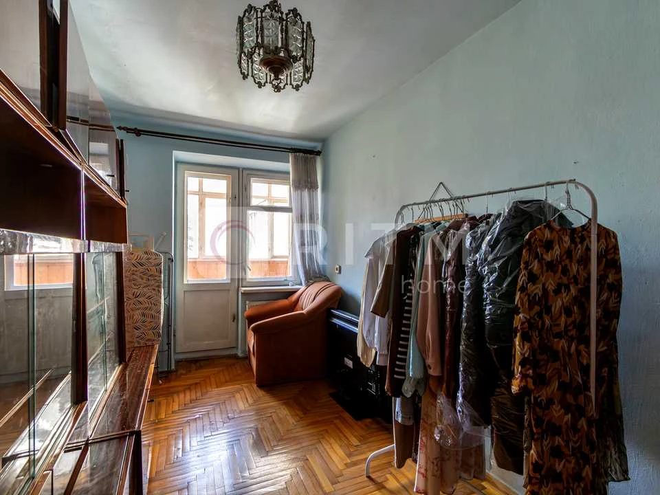 Apartment. Ivano-Frankivsk, Halytska St.